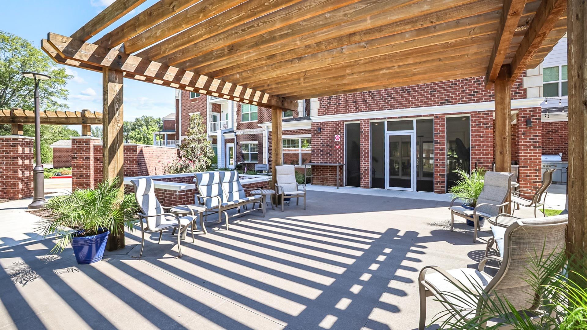 Sycamore Ridge patio