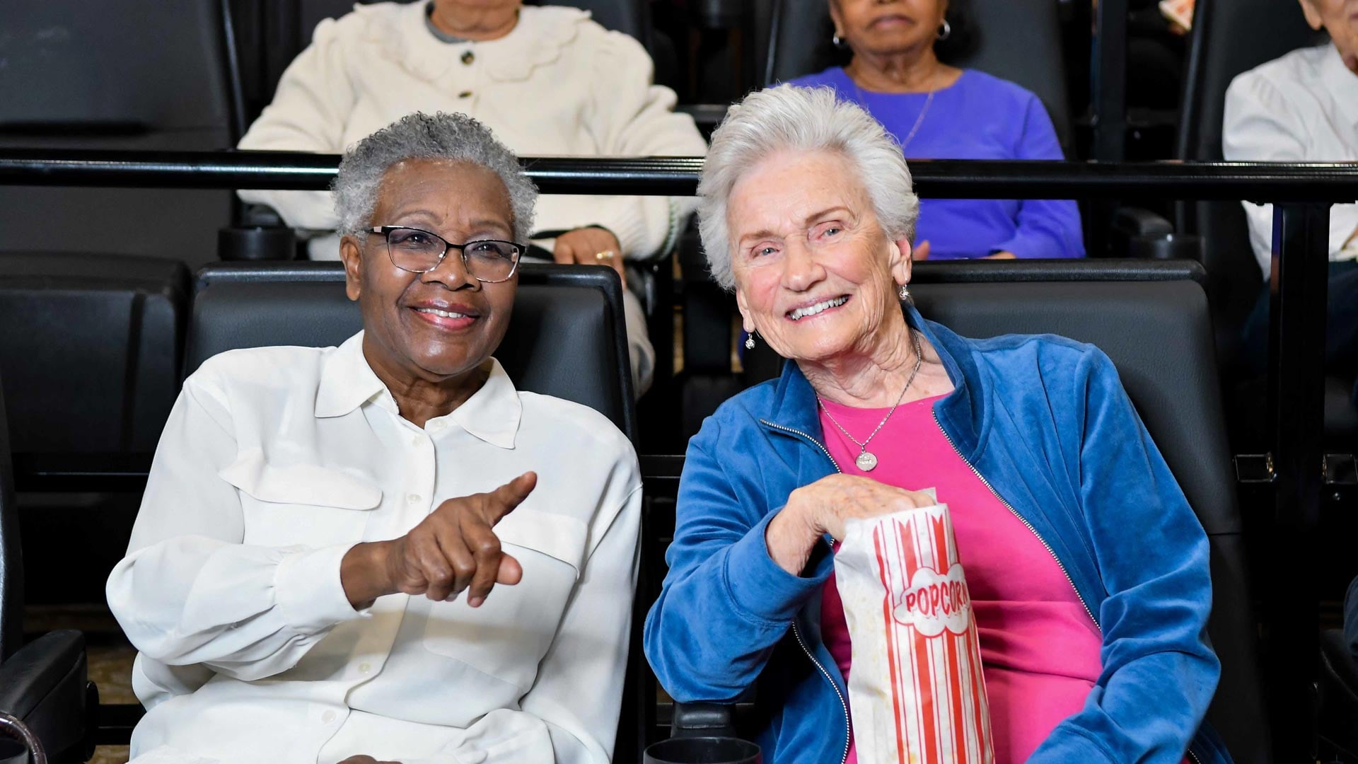 Sycamore Ridge residents in theater