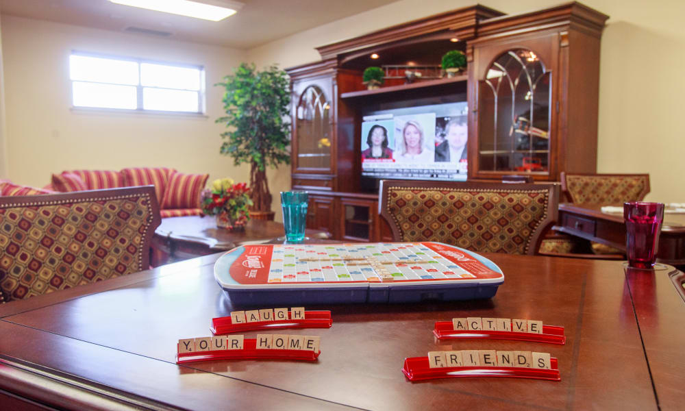 Play games like Scrabble with friends at Sycamore Ridge